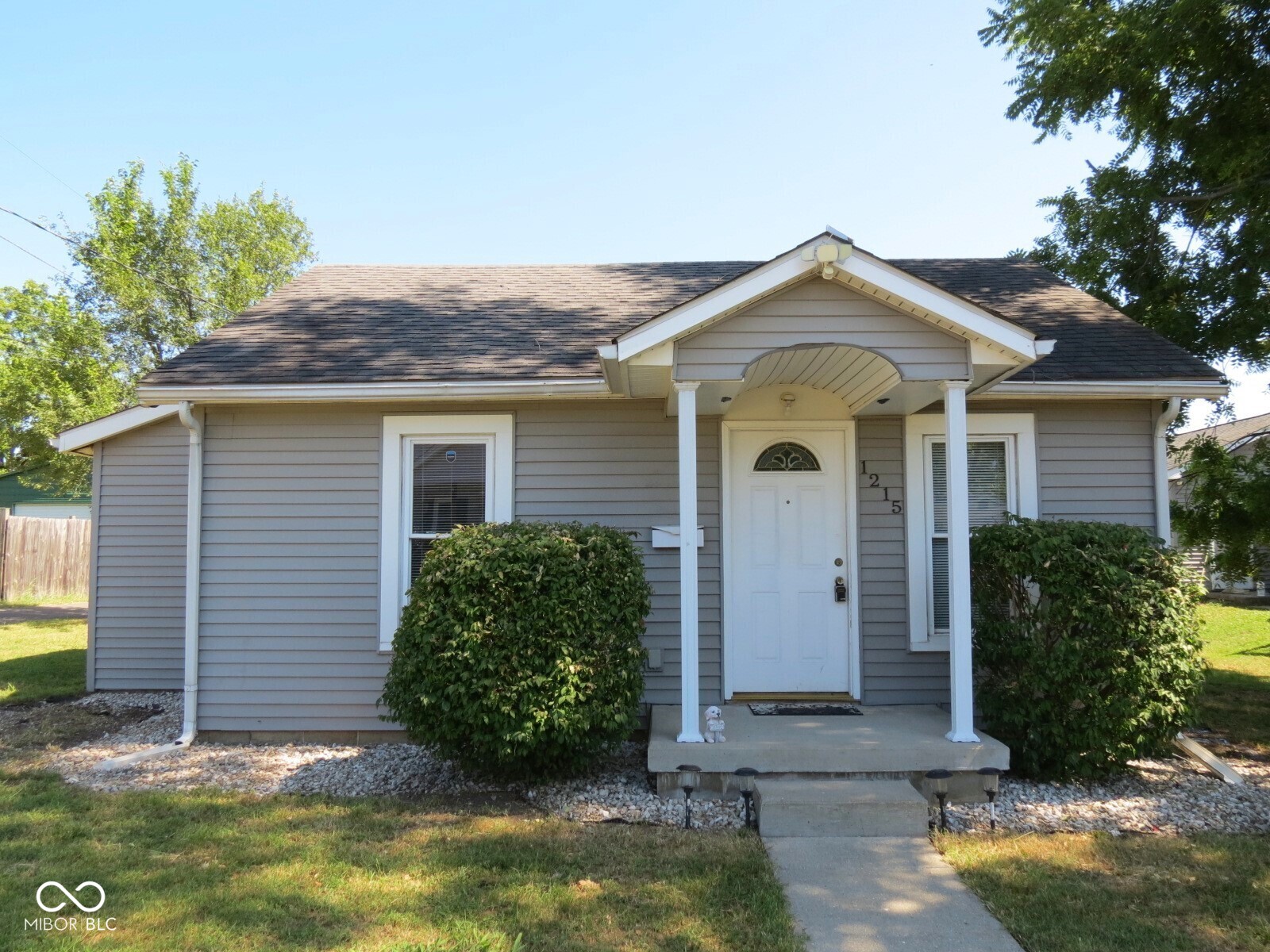 1215 Iowa Street Columbus IN 47201