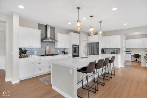 6137 Hardwick Drive Whitestown IN 46075