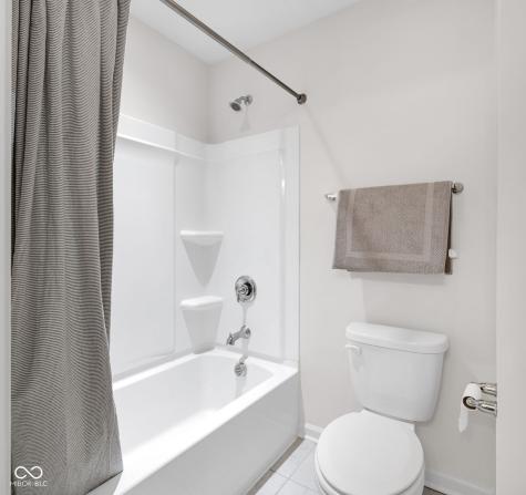 6137 Hardwick Drive Whitestown IN 46075
