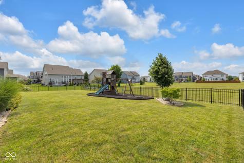 6137 Hardwick Drive Whitestown IN 46075