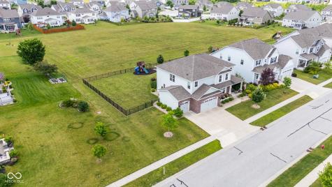 6137 Hardwick Drive Whitestown IN 46075