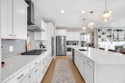 6137 Hardwick Drive Whitestown IN 46075