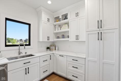 3874 Chapel Hill Court Bargersville IN 46106