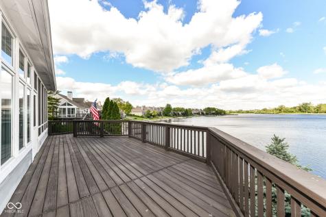 11483 Lake Stonebridge Lane Fishers IN 46037