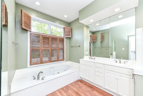 11483 Lake Stonebridge Lane Fishers IN 46037