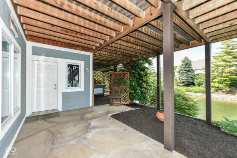 11483 Lake Stonebridge Lane Fishers IN 46037