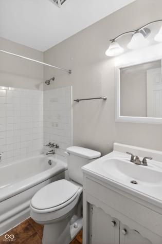 8434 E 36th Place Indianapolis IN 46226