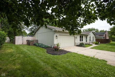4913 N Riverside Drive Columbus IN 47203
