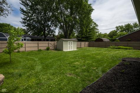 4913 N Riverside Drive Columbus IN 47203