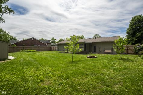 4913 N Riverside Drive Columbus IN 47203