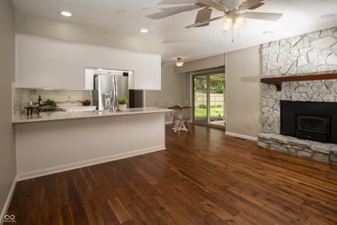 4913 N Riverside Drive Columbus IN 47203