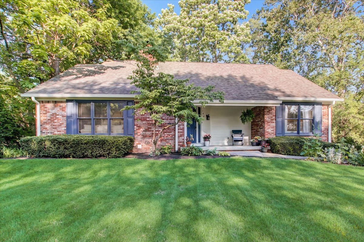 144 Queensway Drive Avon IN 46123
