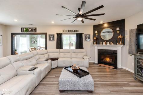 910 Borealis Drive Franklin IN 46131