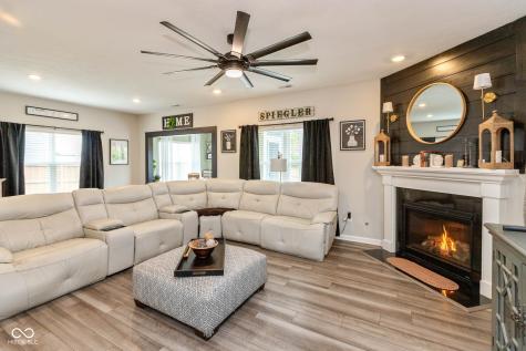 910 Borealis Drive Franklin IN 46131