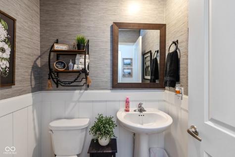 910 Borealis Drive Franklin IN 46131