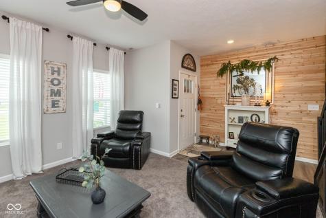 910 Borealis Drive Franklin IN 46131