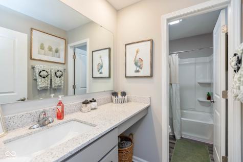 910 Borealis Drive Franklin IN 46131