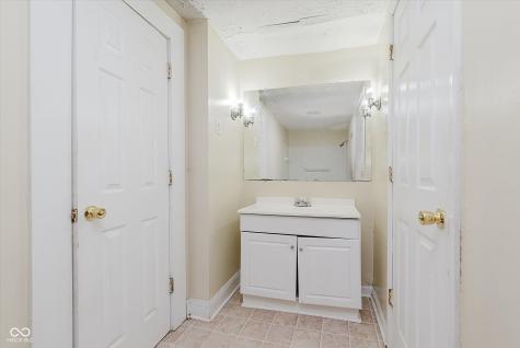 415 W 39th Street Indianapolis IN 46208