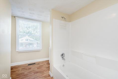 415 W 39th Street Indianapolis IN 46208