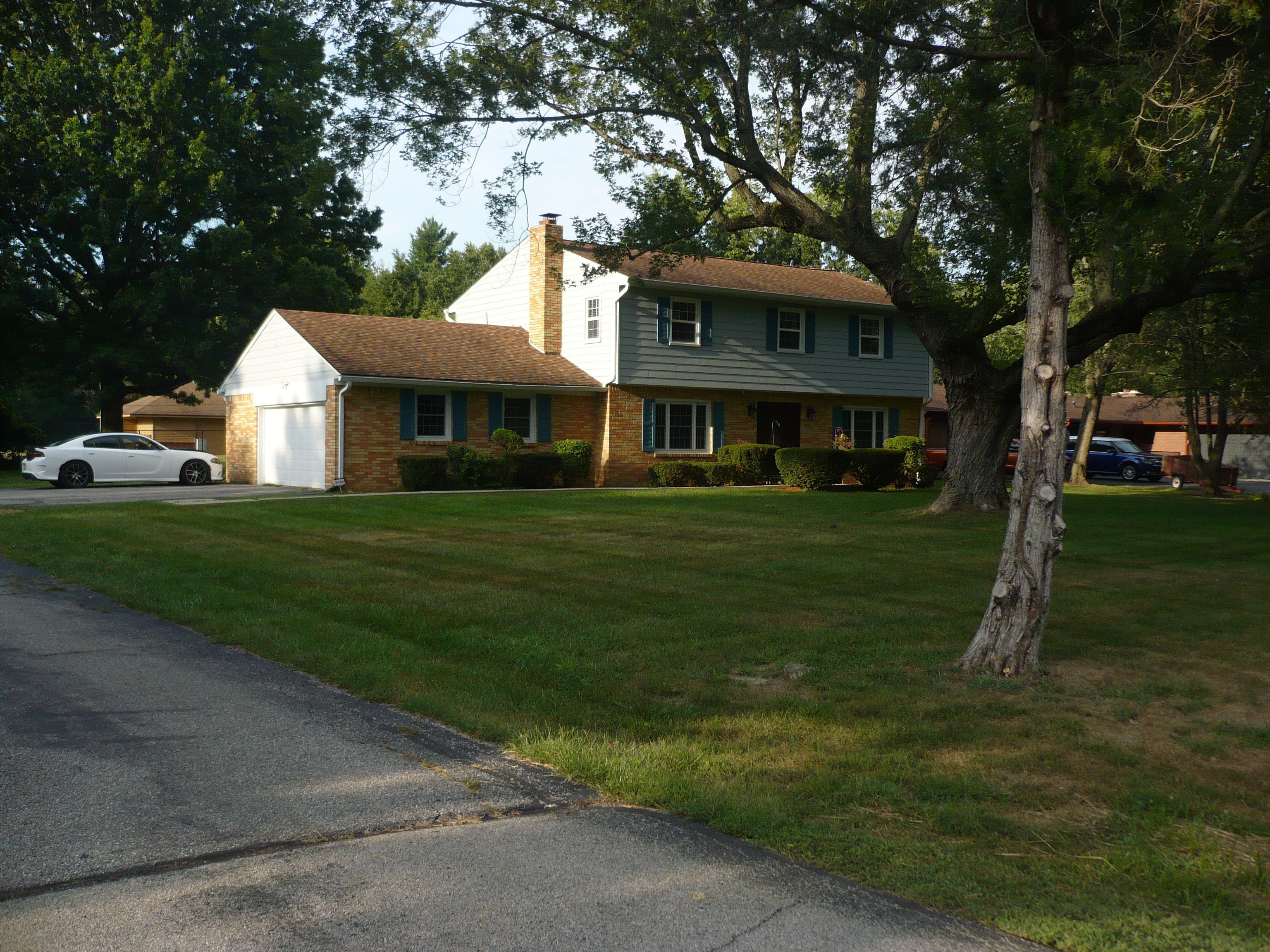610 Golf Lane Indianapolis IN 46260