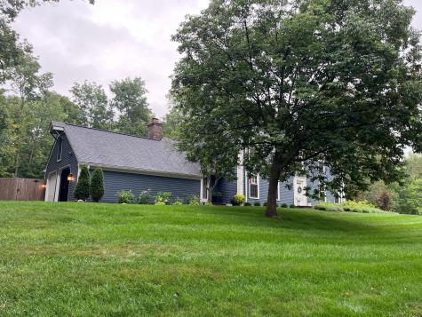 135 Raintree Drive Zionsville IN 46077