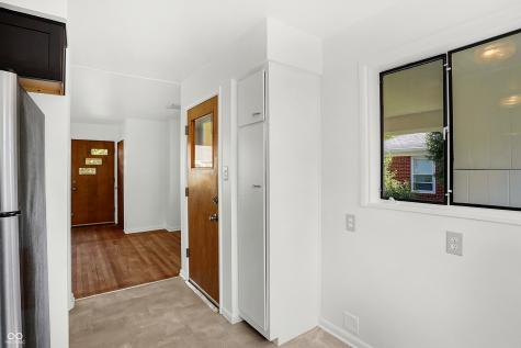 2707 E 57th Street Indianapolis IN 46220