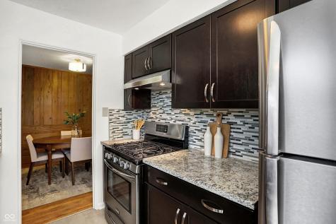 2707 E 57th Street Indianapolis IN 46220