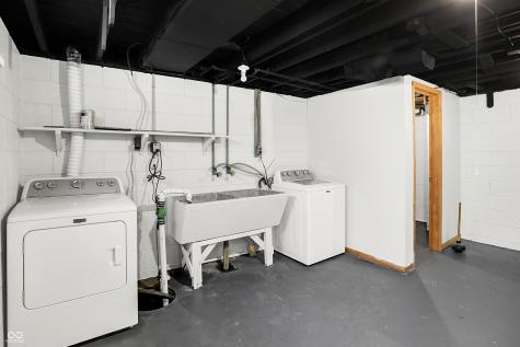 2707 E 57th Street Indianapolis IN 46220