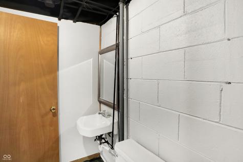 2707 E 57th Street Indianapolis IN 46220