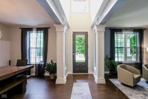 5723 Peaking Fox Drive Indianapolis IN 46237