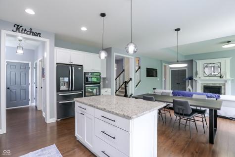 5723 Peaking Fox Drive Indianapolis IN 46237