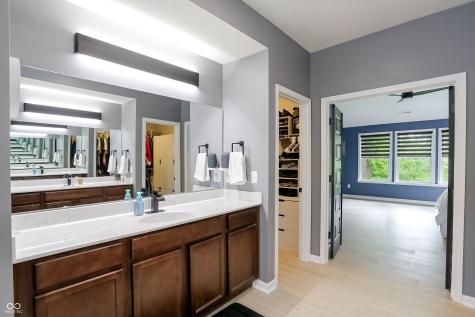 5723 Peaking Fox Drive Indianapolis IN 46237