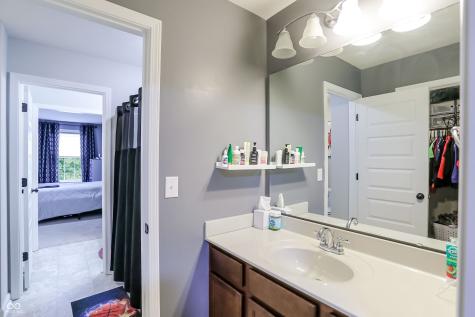 5723 Peaking Fox Drive Indianapolis IN 46237