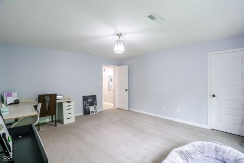 5723 Peaking Fox Drive Indianapolis IN 46237