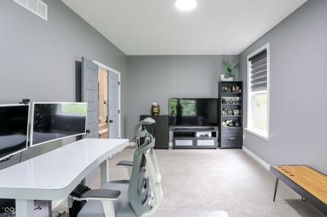 5723 Peaking Fox Drive Indianapolis IN 46237