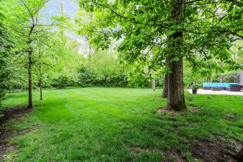 5723 Peaking Fox Drive Indianapolis IN 46237