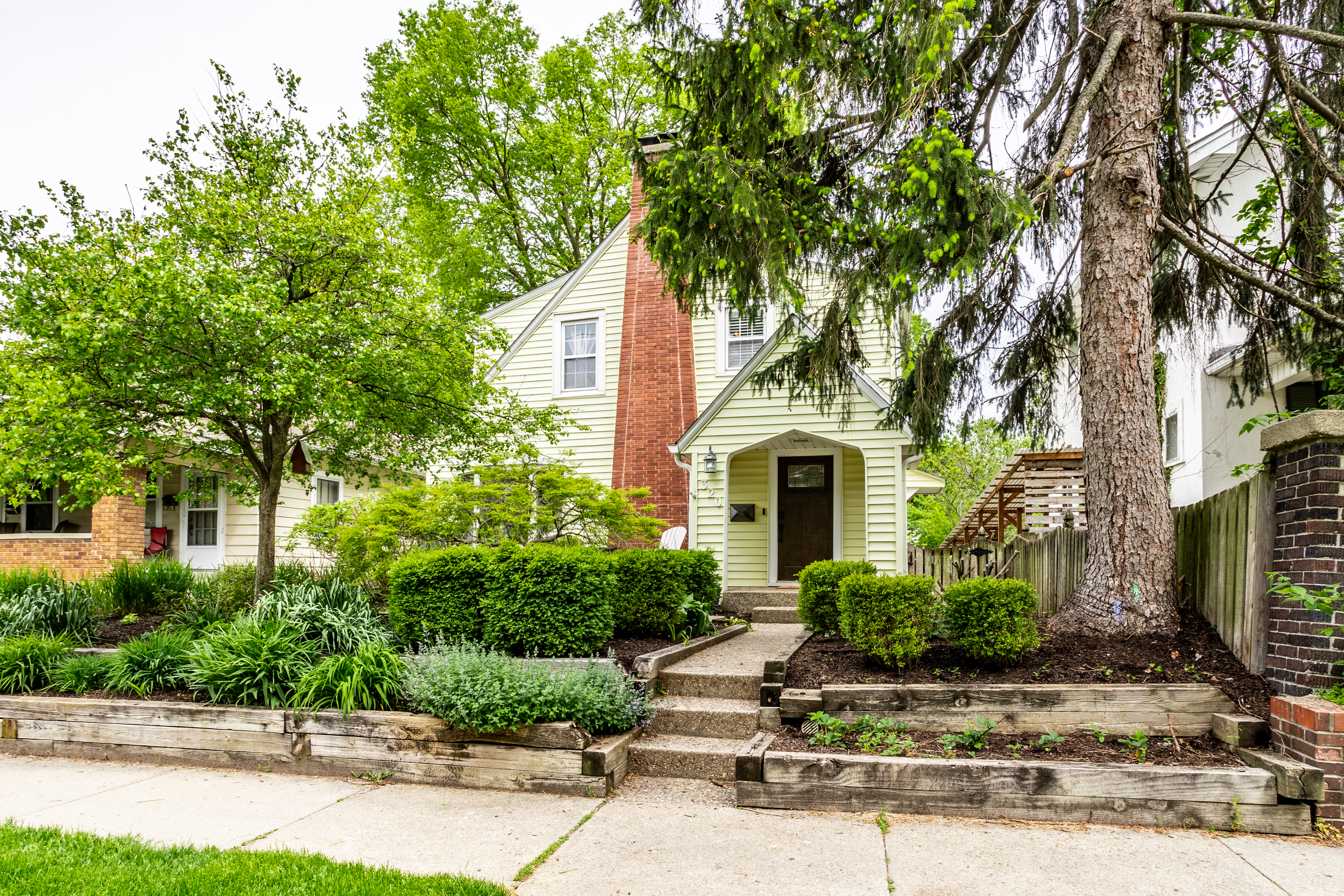 320 E 49th Street Indianapolis IN 46205