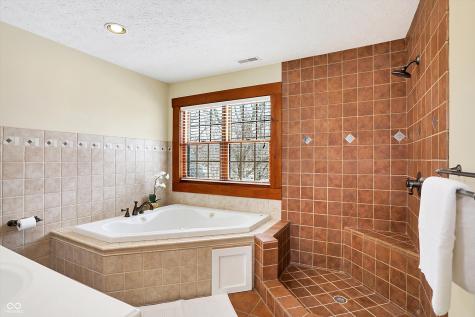 1307 W 161st Street Westfield IN 46074