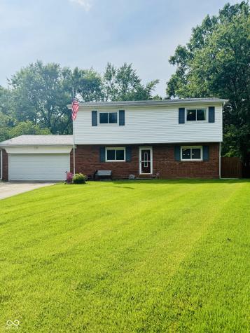 8422 Kankakee Court Indianapolis IN 46217