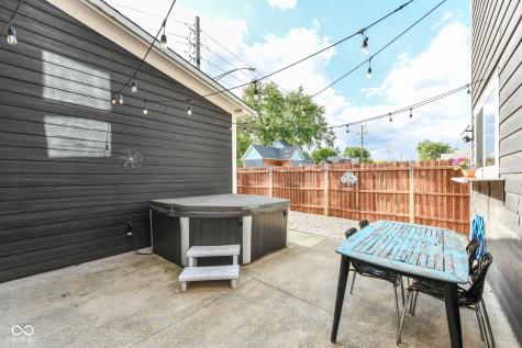 274 N Reisner Street Indianapolis IN 46222