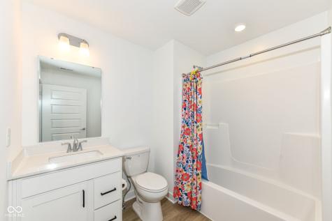 19366 Mcbee Avenue Westfield IN 46074