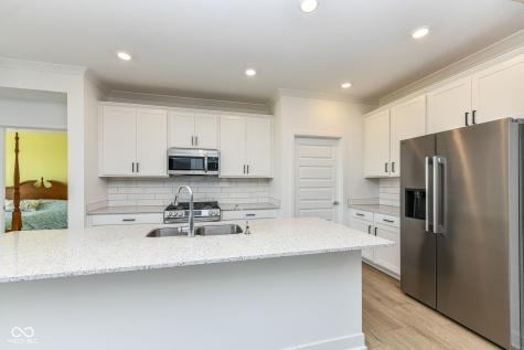 19366 Mcbee Avenue Westfield IN 46074