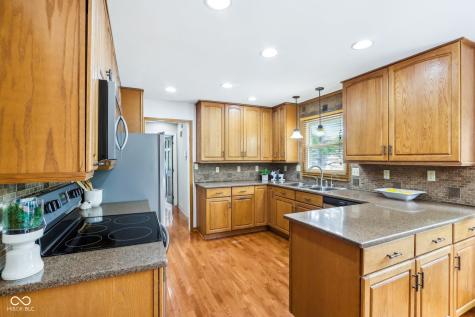 15221 Oak Ridge Road Carmel IN 46032