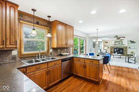 15221 Oak Ridge Road Carmel IN 46032