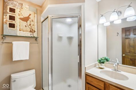 15221 Oak Ridge Road Carmel IN 46032