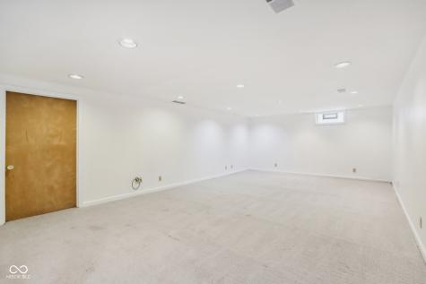 15221 Oak Ridge Road Carmel IN 46032