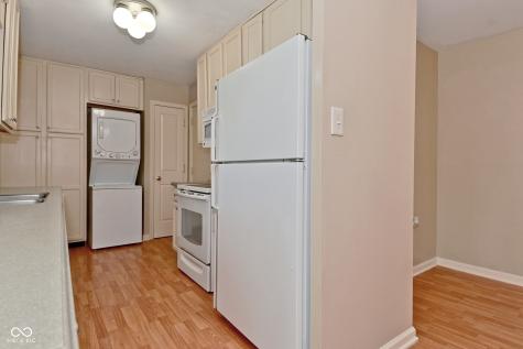 3076 Hawcreek Boulevard Columbus IN 47203