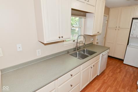 3076 Hawcreek Boulevard Columbus IN 47203