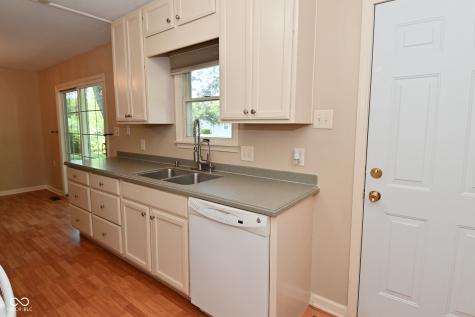 3076 Hawcreek Boulevard Columbus IN 47203