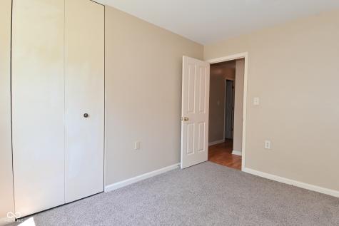 3076 Hawcreek Boulevard Columbus IN 47203